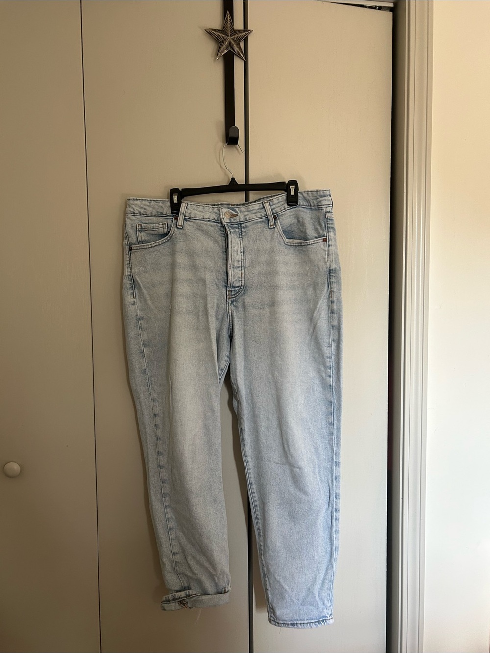 Old Navy Light Blue Boyfriend Jeans - Relaxed High-Rise Fit
